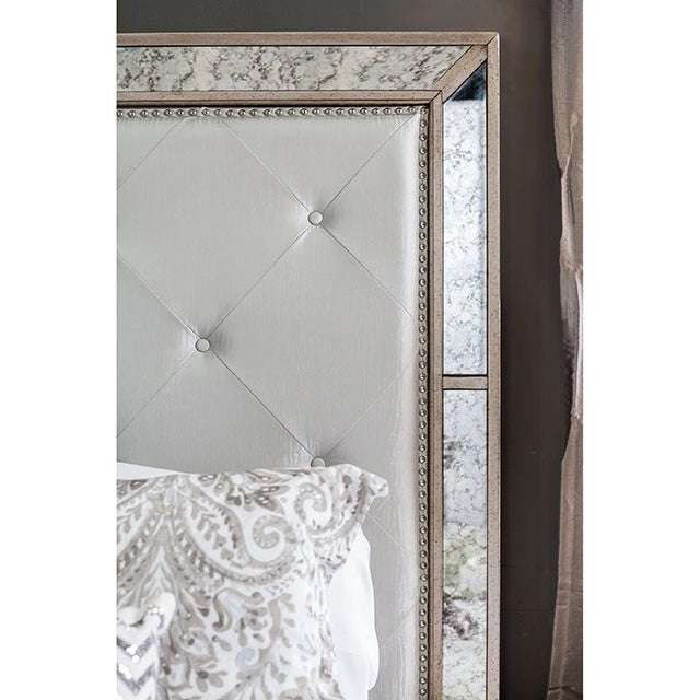 Loraine Bed