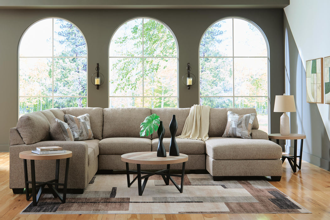 Newellen Sectional with Chaise