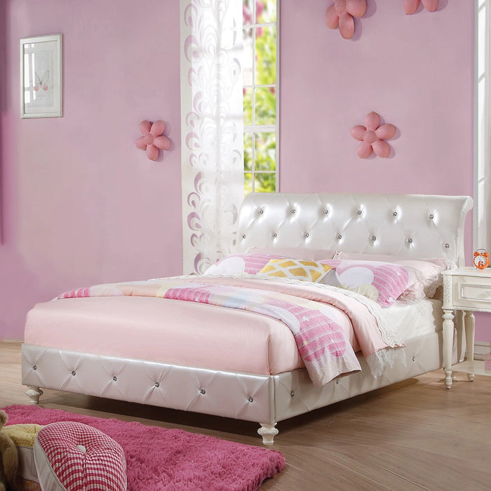 Full Bed (Padded Sleigh)