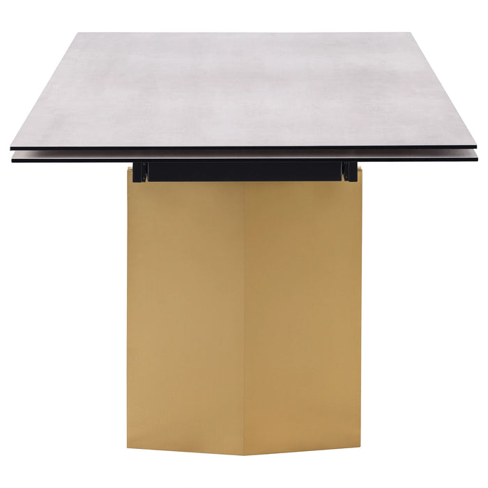 Vesa Extension Dining Table