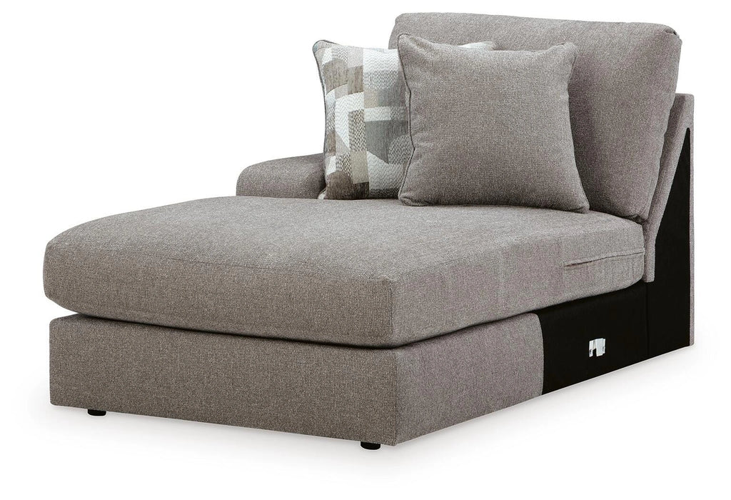 Lindon Sectional with Chaise