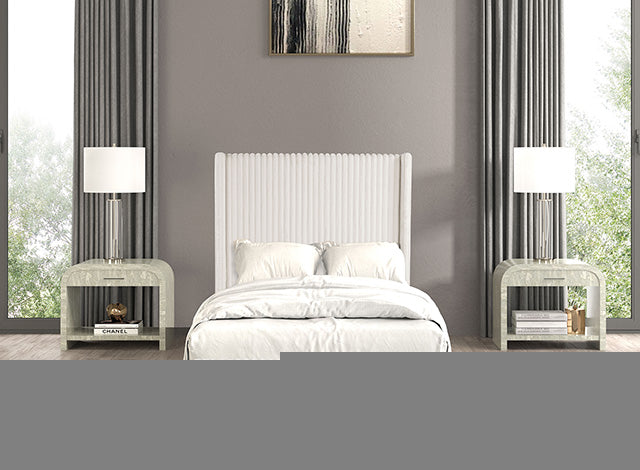 Cadwell E.King, Queen, & Full Bed White, Gray, & Black